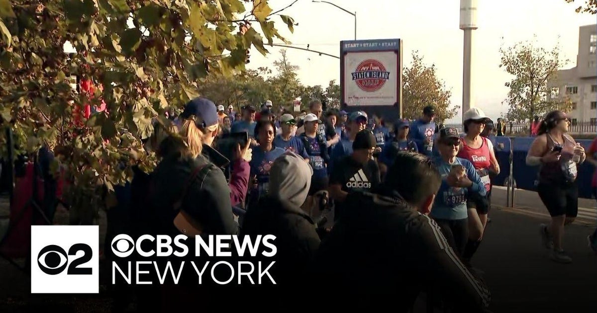 Runners take off in key NYC Marathon prep race CBS New York