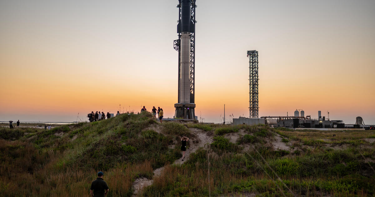 SpaceX pulls off unprecedented feat, grabs descending rocket with mechanical arms