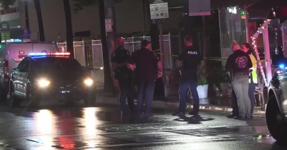 Arrest made in stabbing of Miami Beach tourist - CBS Miami