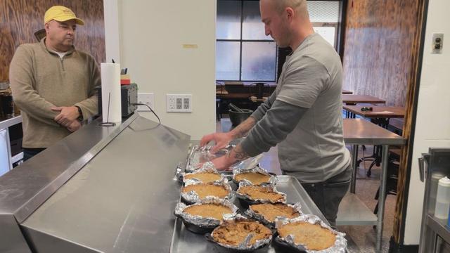 Detroit chef helps local immigrants experience taste of success 