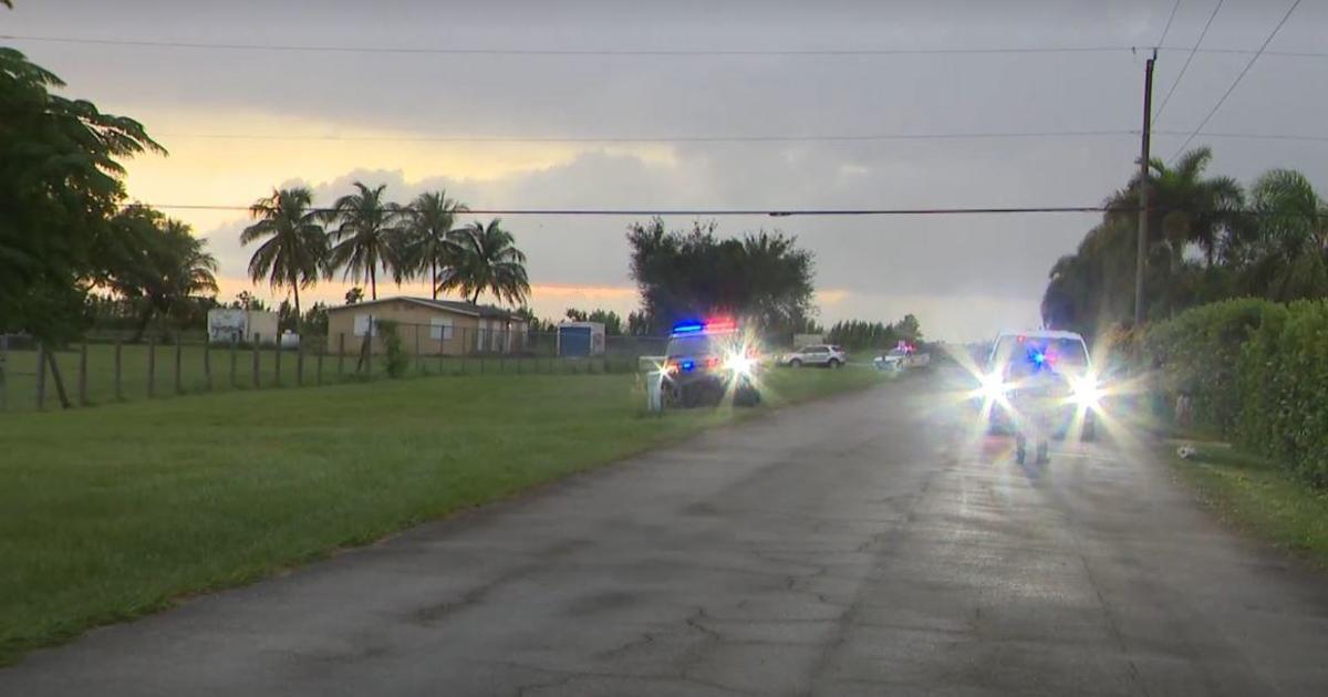 2 family members dead in altercation in SW Miami-Dade; man arrested