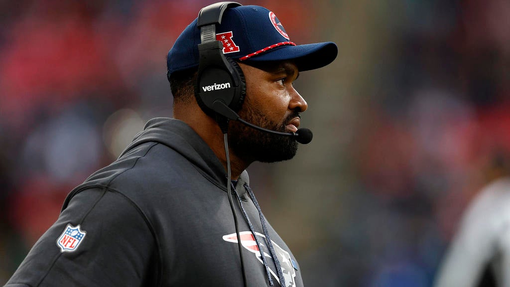 Patriots will reportedly keep Jerod Mayo as head coach unless he loses the locker room