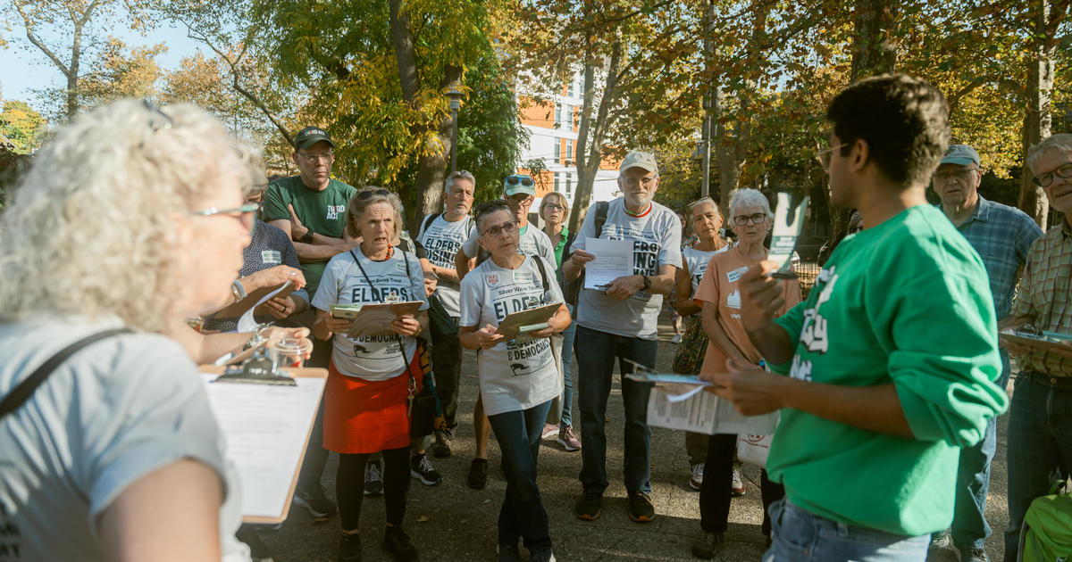 Climate groups working to mobilize early voters and track new climate voters in battlefield states