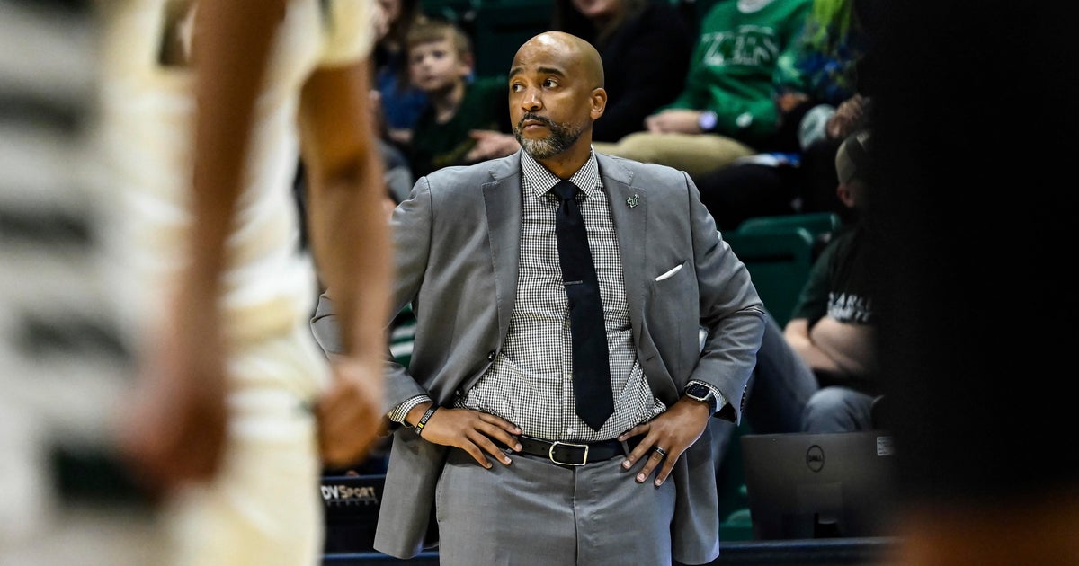 USF men’s basketball coach Amir Abdur-Rahim dead at 43 USF men’s basketball coach Amir Abdur-Rahim dead at 43