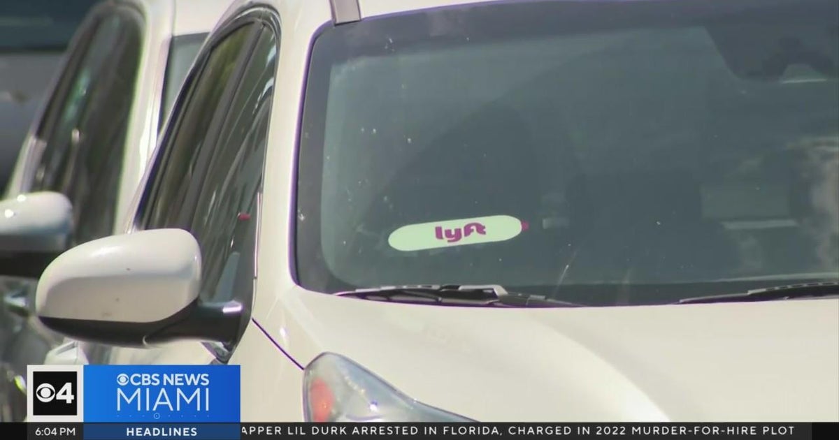 Two men accused of impersonating rideshare drivers, robbing people at ...