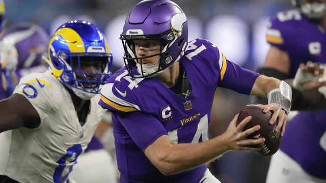 Vikings Rams Football 