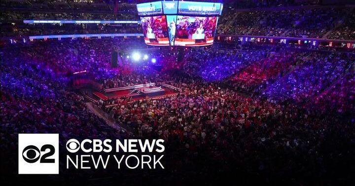 Former President Donald Trump packs Madison Square Garden for campaign ...