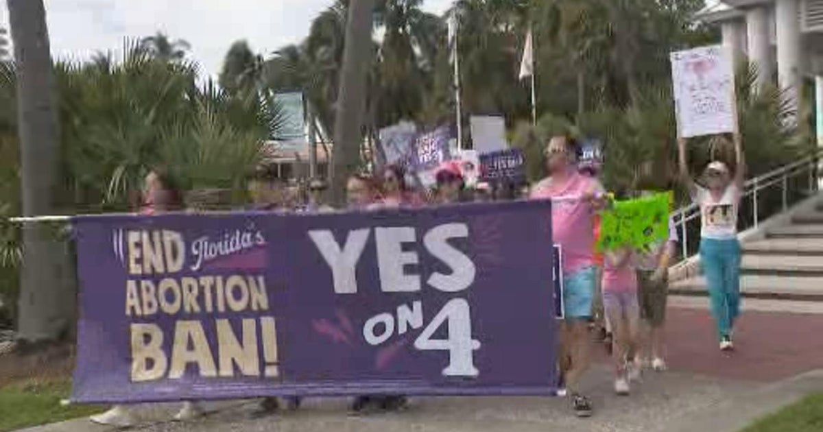 Abortion rights advocates rally South Florida voters to say Abortion rights advocates rally South Florida voters to say