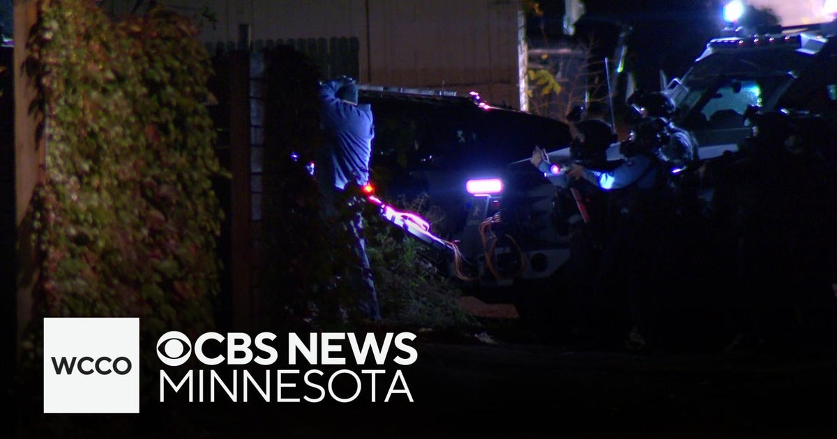 Standoff ends in arrest of Minneapolis man accused of shooting neighbor ...