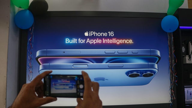 Apple's New IPhone 16 Series Launch In Stores In Kashmir, India