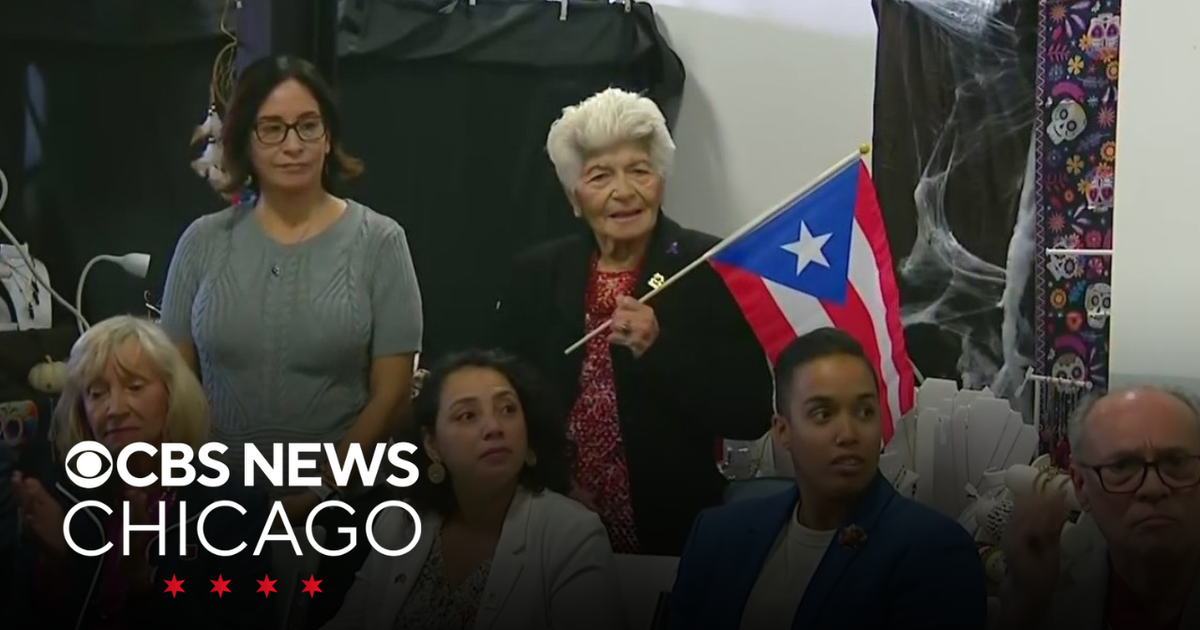 Chicago Puerto Rican residents react to racist joke made at Trump rally ...
