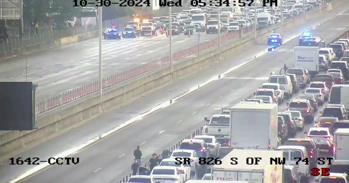 Palmetto Expressway reopens after being shut down near NW 58 Street Palmetto Expressway reopens after being shut down near NW 58 Street