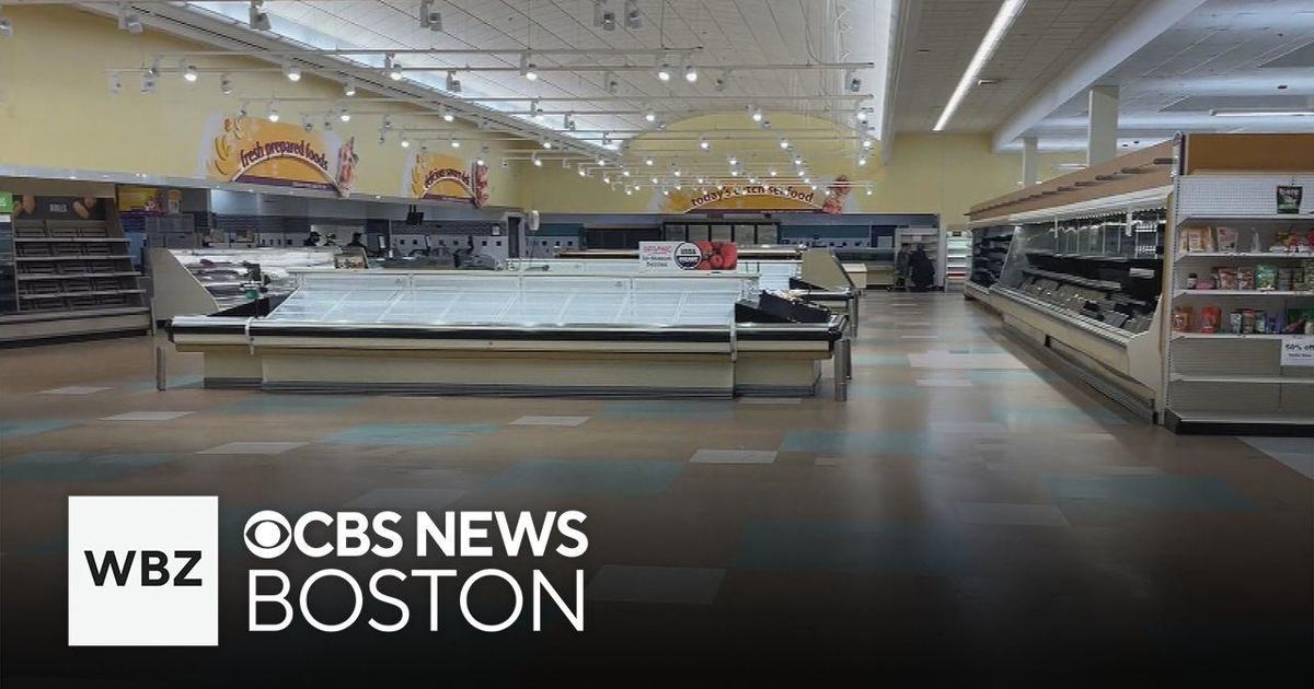 Stop & Shop and 7-Eleven Close Stores Amid Restructuring