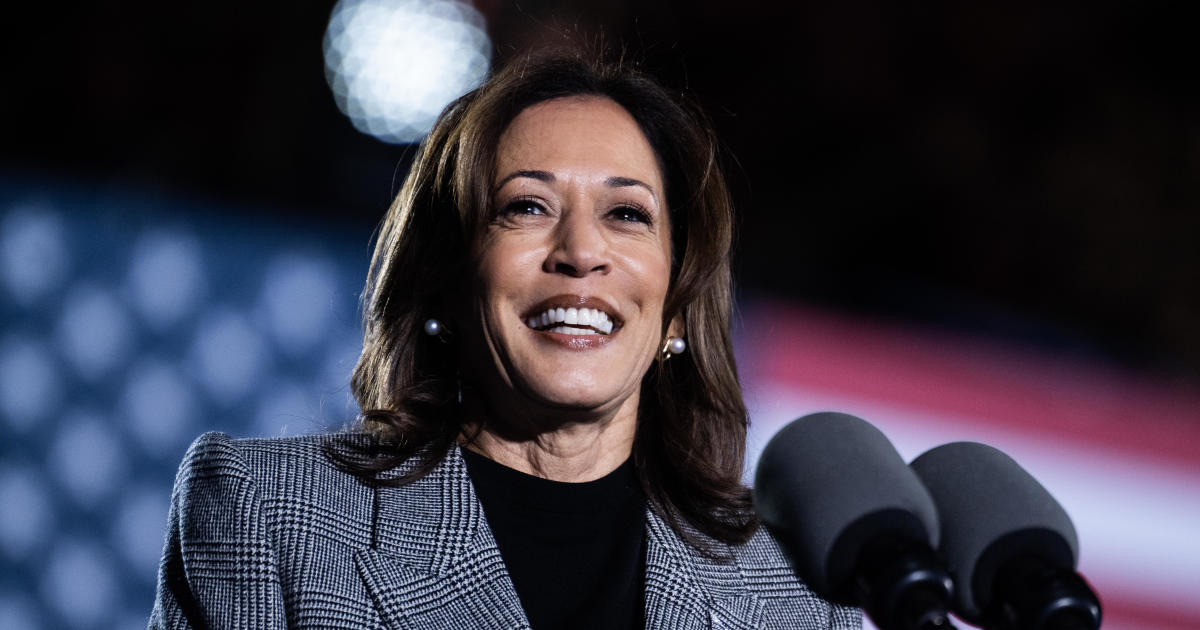 Harris leans into economy, abortion rights in new ads in final days of campaign