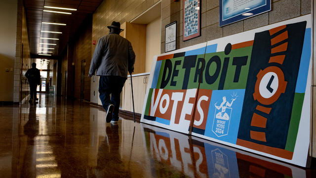 Early Voting Begins In Detroit 