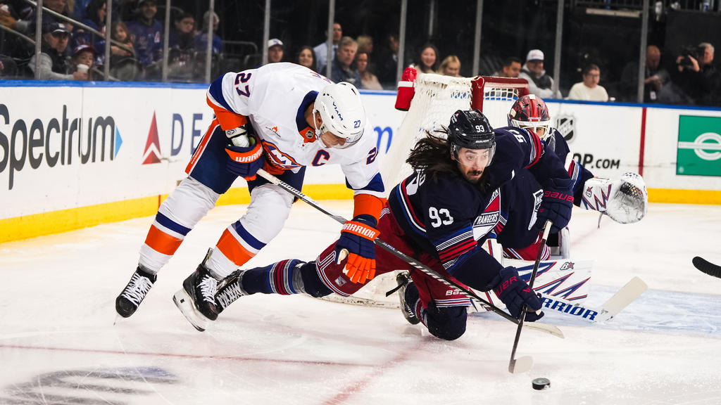 Artemi Panarin scores twice as Rangers top undermanned Islanders