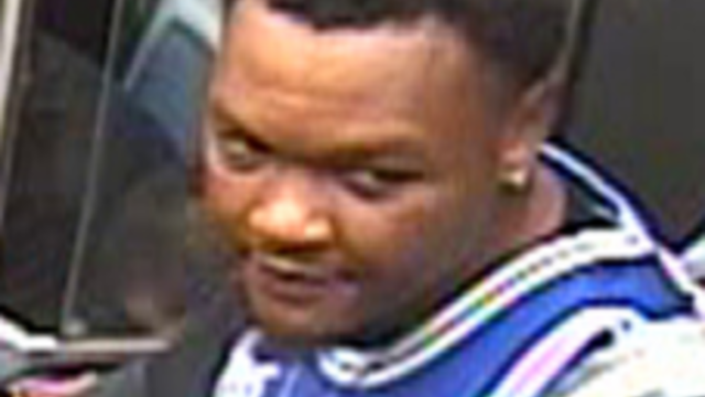 red-line-robbery-suspect-in-blue-jersey.png 