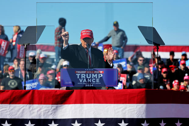 Republican Presidential Nominee Donald Trump Campaigns In Pennsylvania 