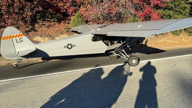 Small plane down on Hwy 85 in Cupertino 