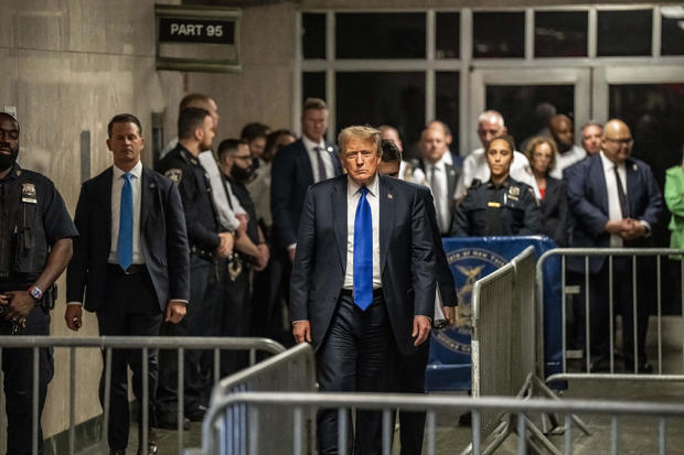 After the verdict, former President Donald Trump came out of the court and moved towards the media. 