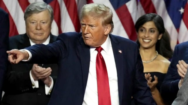 1107-cmo-trumpreturns-costa.jpg 
