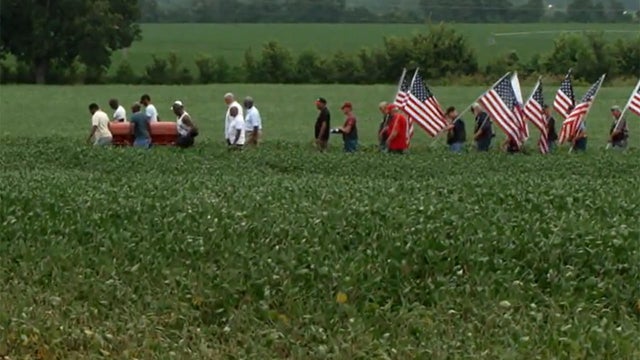 sandy-wills-procession-1280.jpg