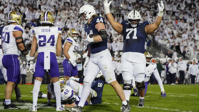 COLLEGE FOOTBALL: NOV 09 Washington at Penn State 