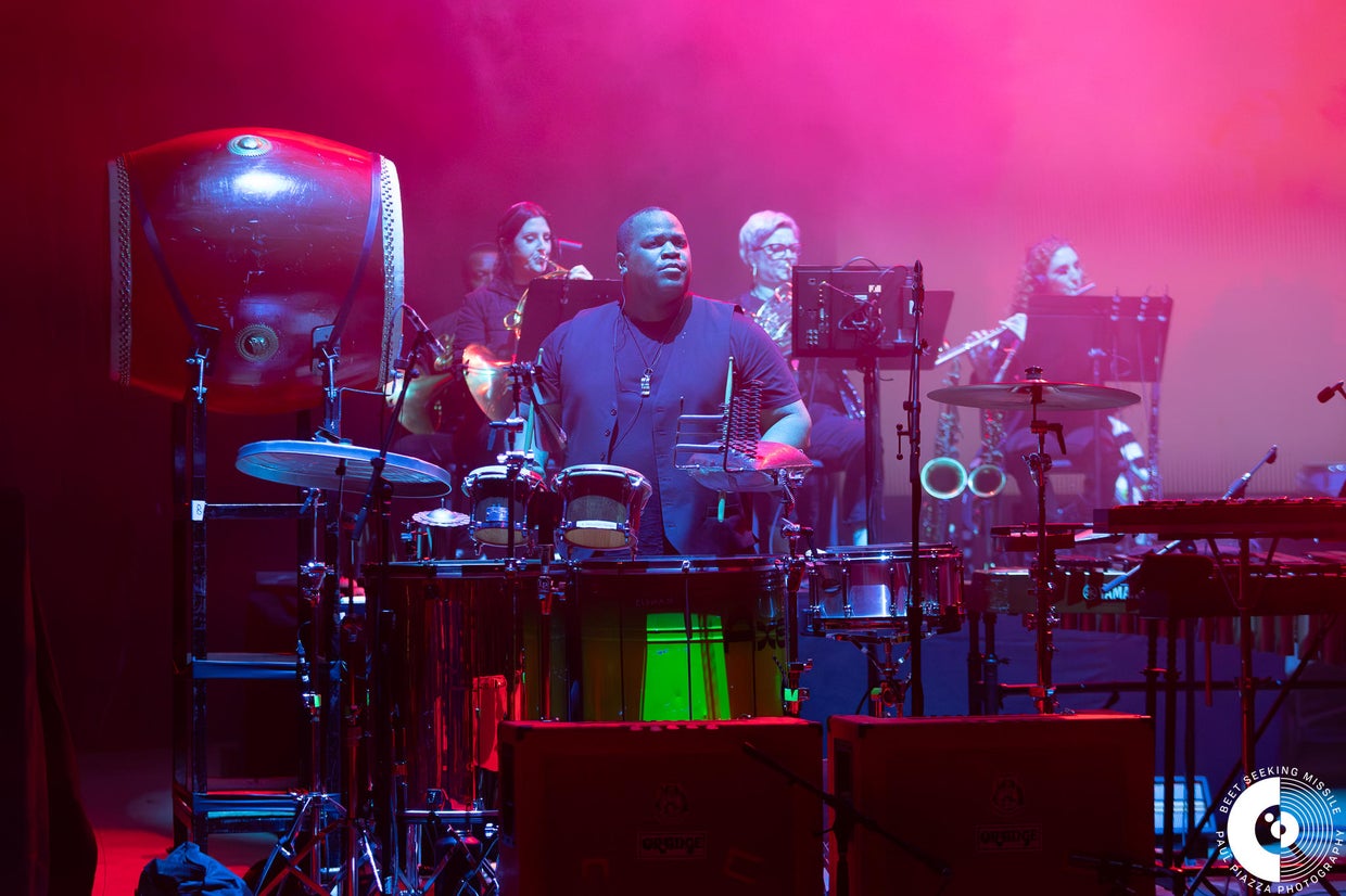 Danny Elfman performs at the Shoreline Amphitheatre 