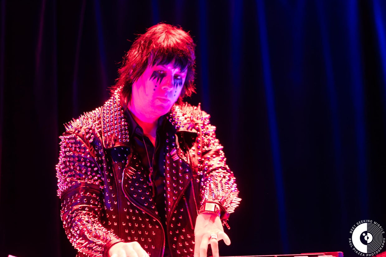 Danny Elfman performs at the Shoreline Amphitheatre