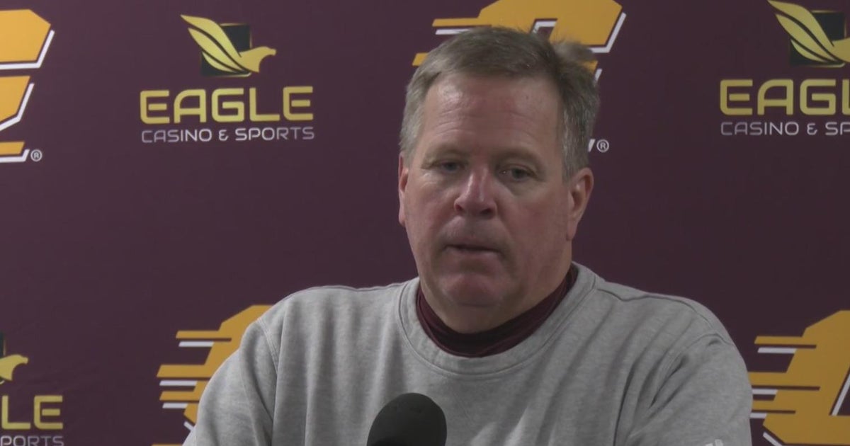 Central Michigan football coach Jim McElwain being investigated by NCAA