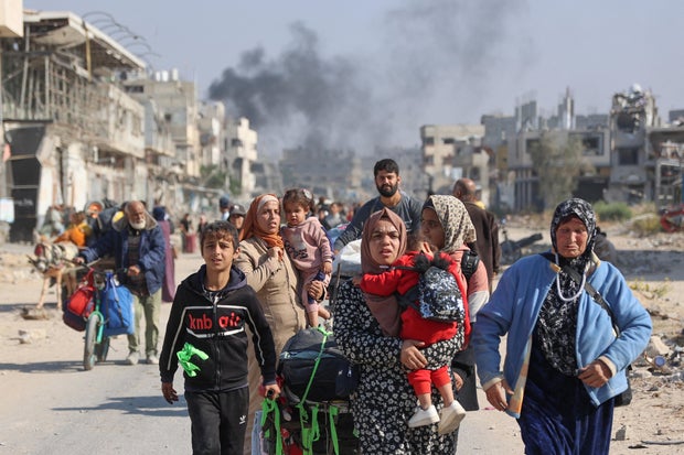 TOPSHOT-PALESTINIAN-ISRAEL-CONFLICT-DISPLACED