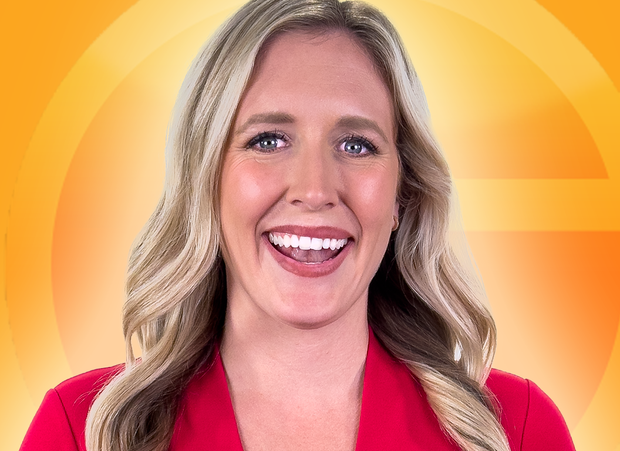 molly-riehl-2024-web-headshot-good-day.png