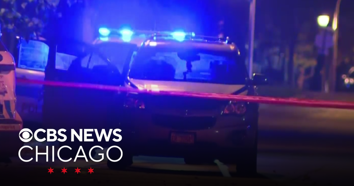 Man in critical condition after being shot in car on Chicago's South ...