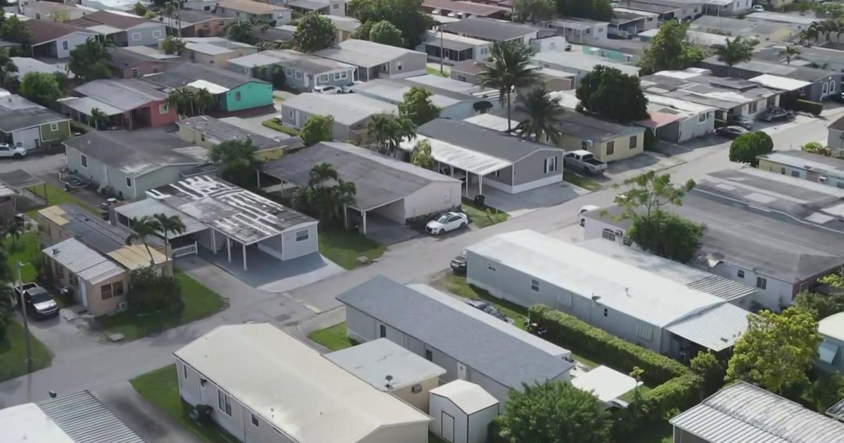 Sweetwater mobile home park residents must move or risk forfeiting thousands of dollars Sweetwater mobile home park residents must move or risk forfeiting thousands of dollars