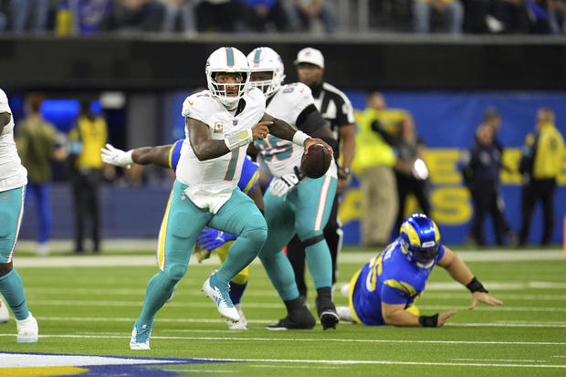 Dolphins Rams Football 