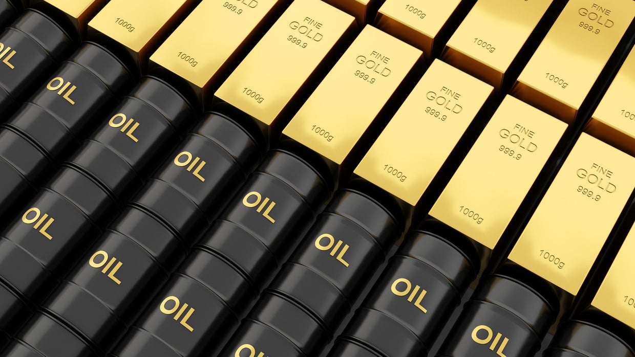 Gold vs. oil: Which commodity offers better returns? - CBS News