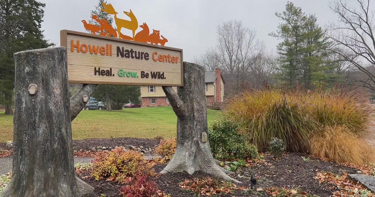 Community rallies behind Howell Nature Center - CBS Detroit