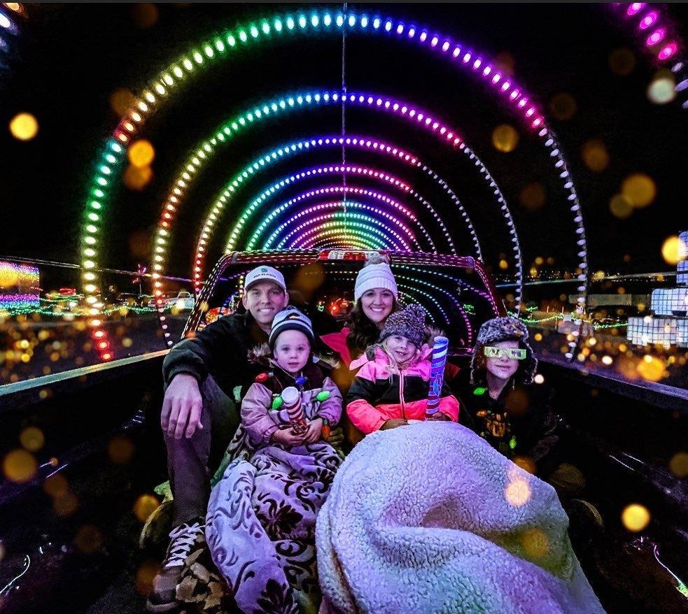 Red Rocks Park to feature a drive-through holiday lights experience for ...