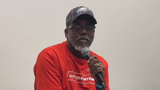 shuler-11pm-pkg-philly-marathon-cancer-event-11202-frame-1654.jpg