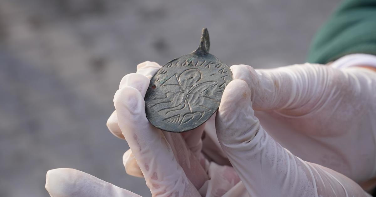 5th-century amulet depicting biblical figure King Solomon spearing the devil discovered in Turkey