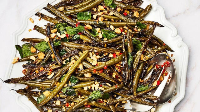 garlicky-roasted-green-beans-with-ginger-and-mint-food-and-wine-1280.jpg 