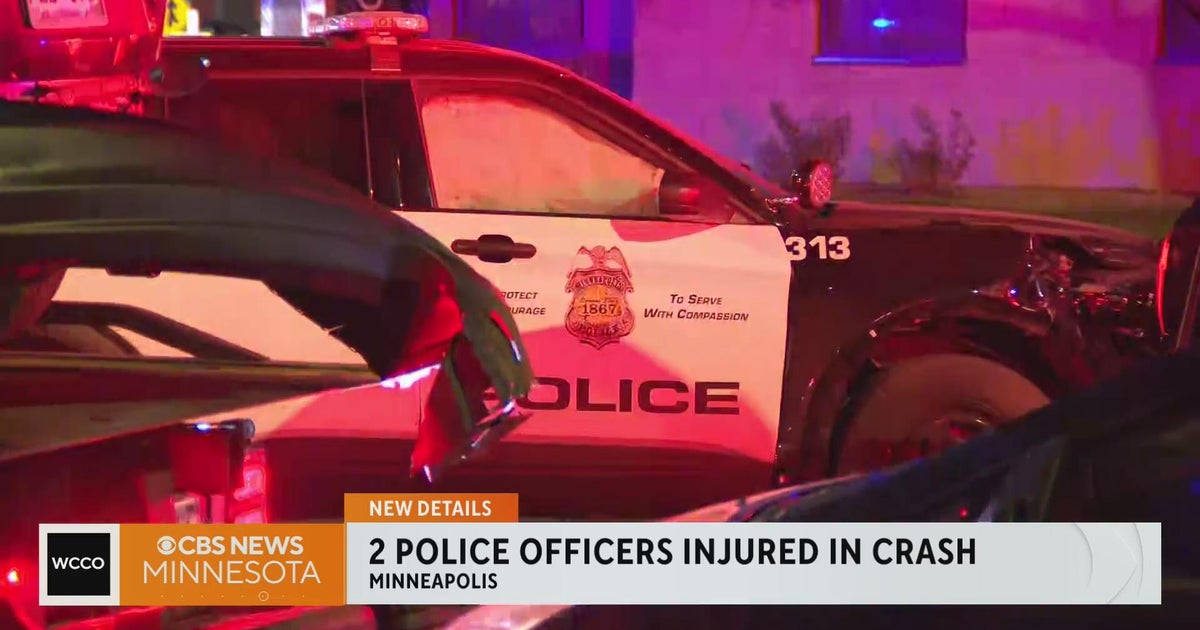 Minneapolis police car involved in crash - CBS Minnesota