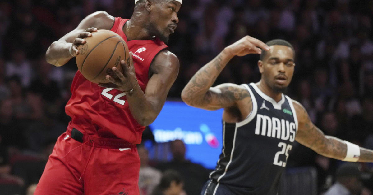 Jimmy Butler scores season-high 33, Miami Heat hold off Dallas Mavericks 123-118 in OT