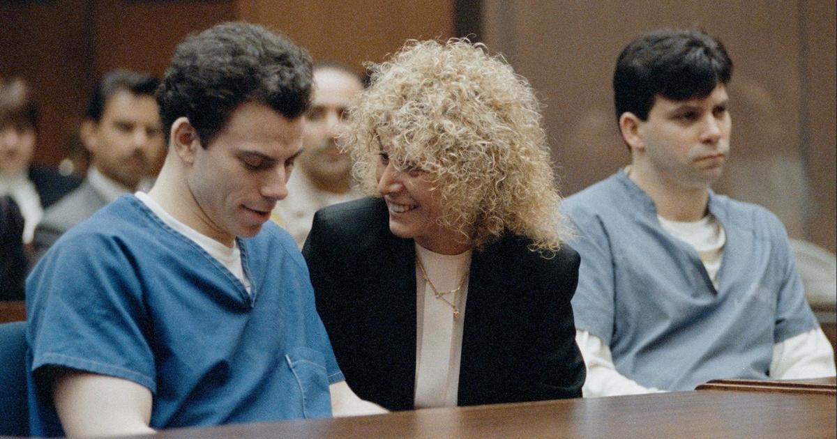 Judge delays resentencing hearing for Menendez brothers