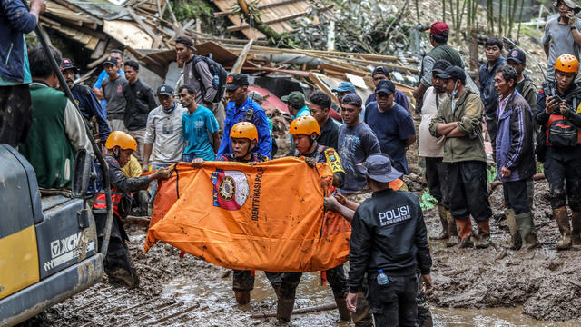 INDONESIA-FLOOD-LANDSLIDE-SUMATRA 