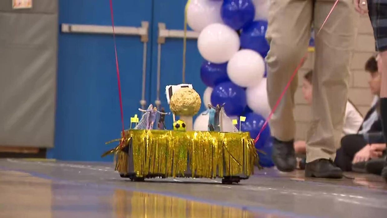 See the miniature Thanksgiving Day parade Brooklyn students put ...