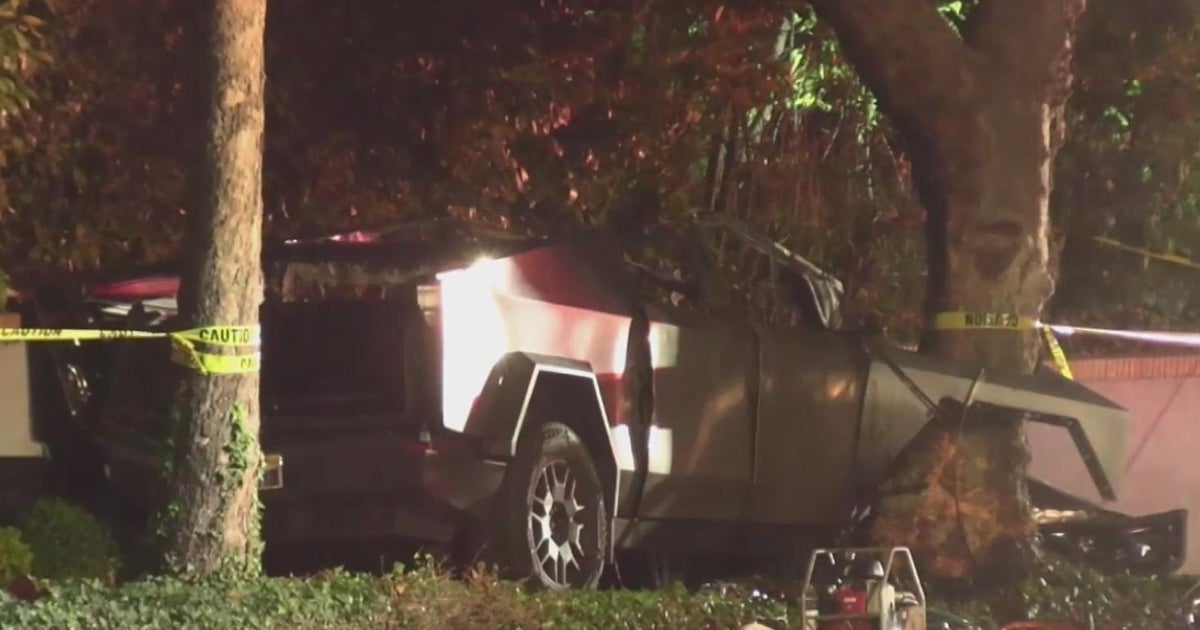 Deadly Cybertruck Crash In Piedmont Leaves Three Dead Cbs San Francisco