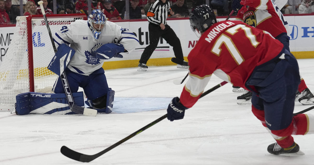 Panthers get 2nd win in last 8 games, roll past Maple Leafs 5-1