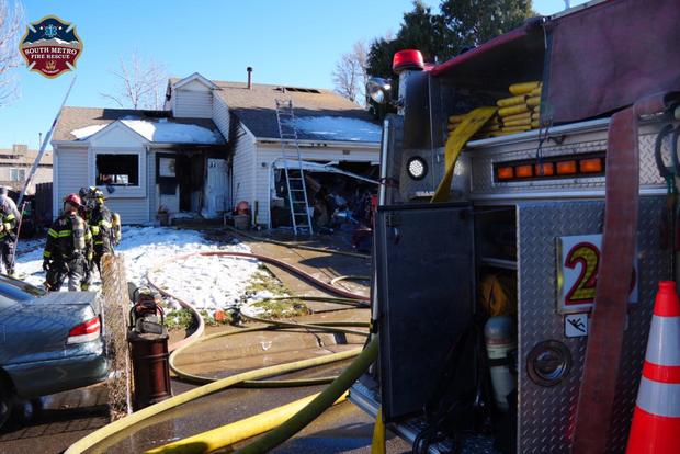 gibraltar-garage-fire-6-south-metro-fire-tweet.jpg 