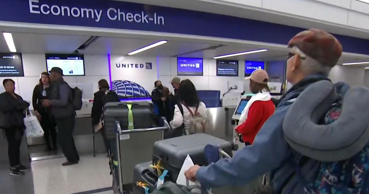 TSA expecting record number of flyers Sunday